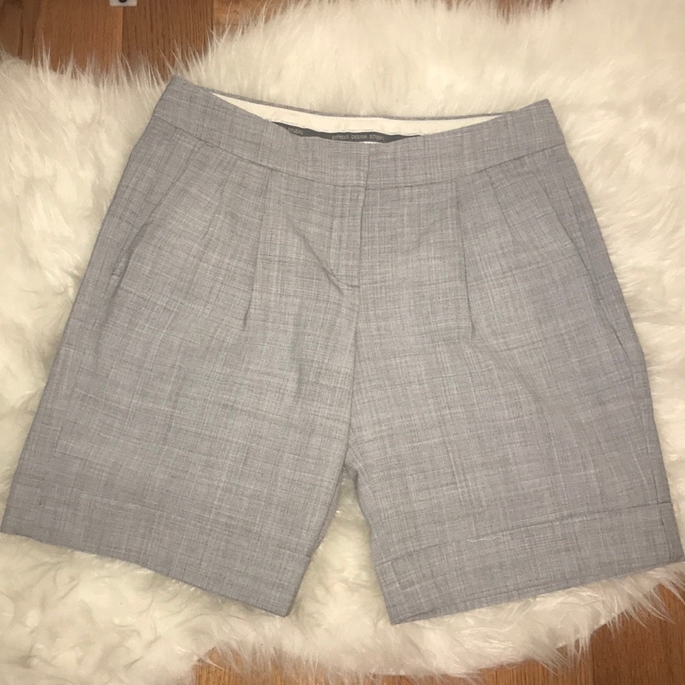 Express Shorts - Picture 2 of 4